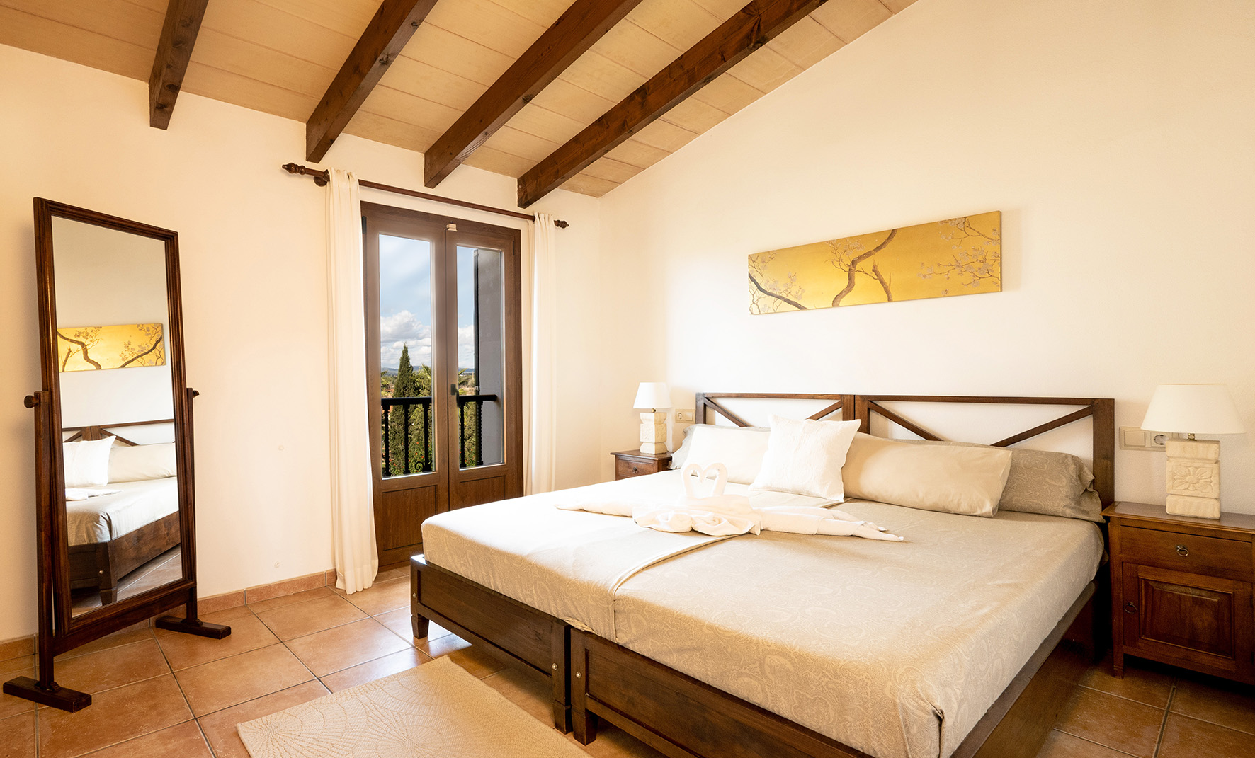 First Floor Double Deluxe Bett-1