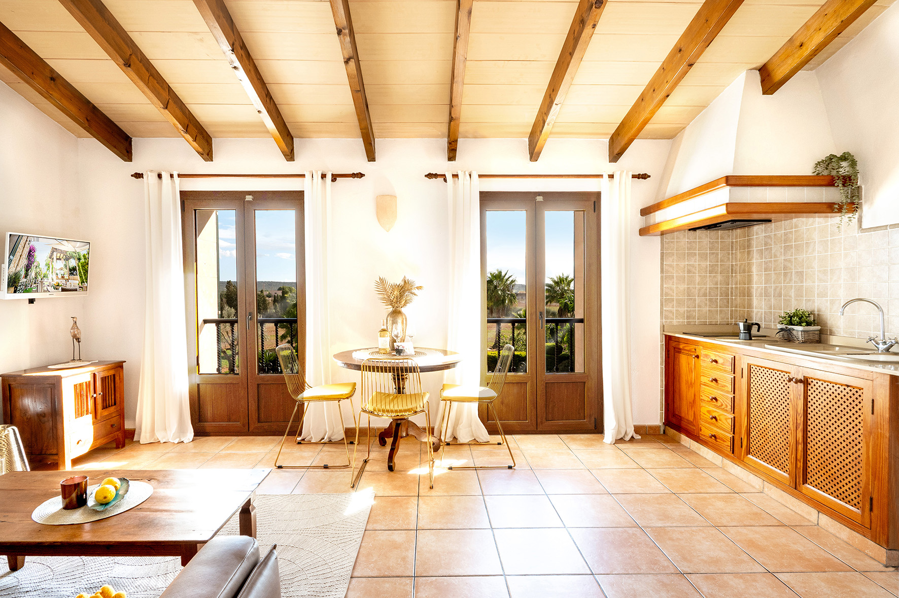 First Floor Double Deluxe Bett-1